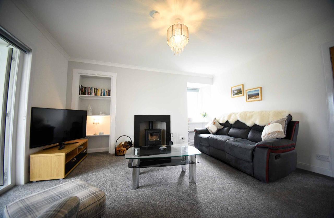 Tigh Beag Na Mara Apartment Roag ภายนอก รูปภาพ