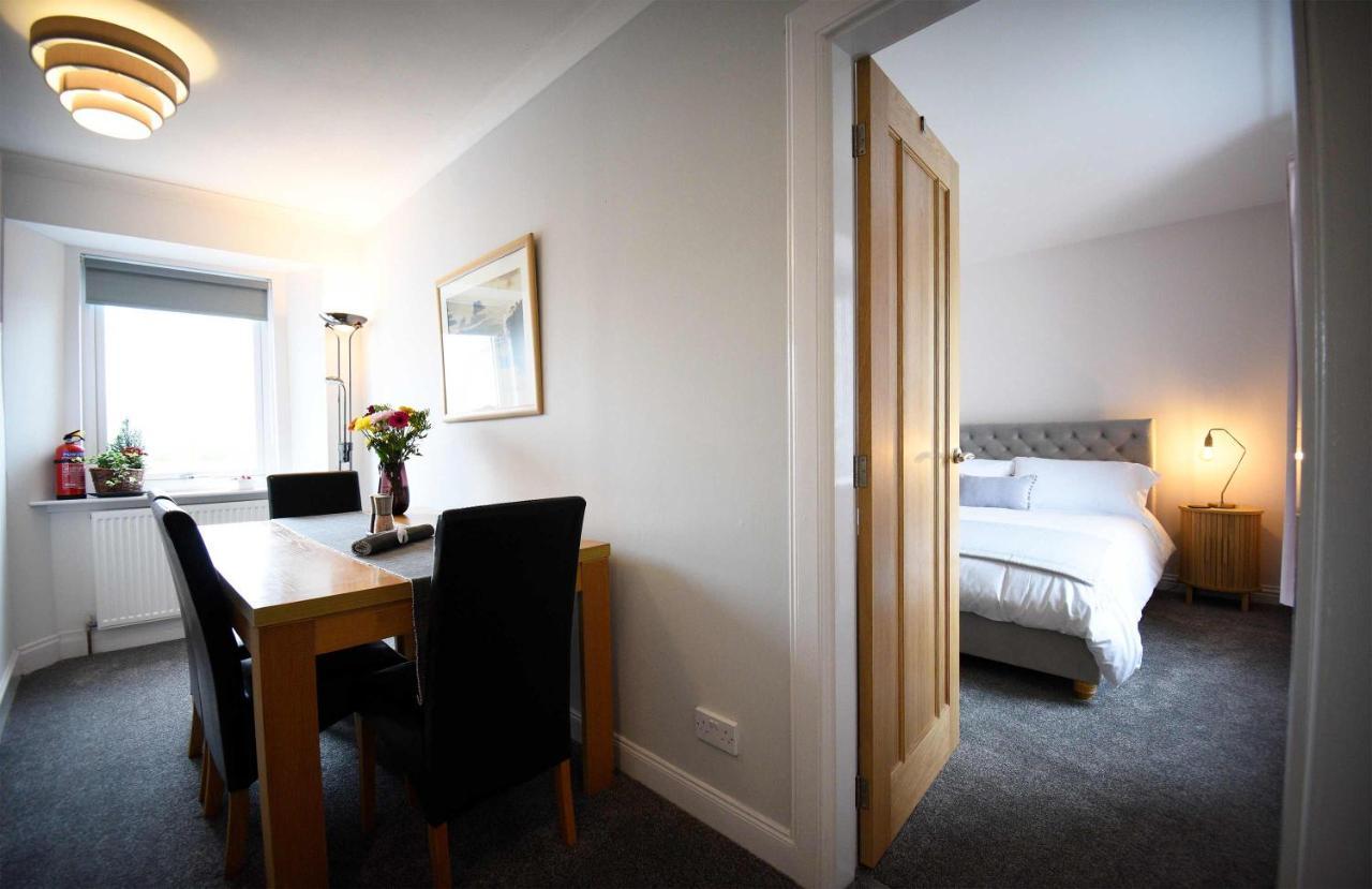 Tigh Beag Na Mara Apartment Roag ภายนอก รูปภาพ